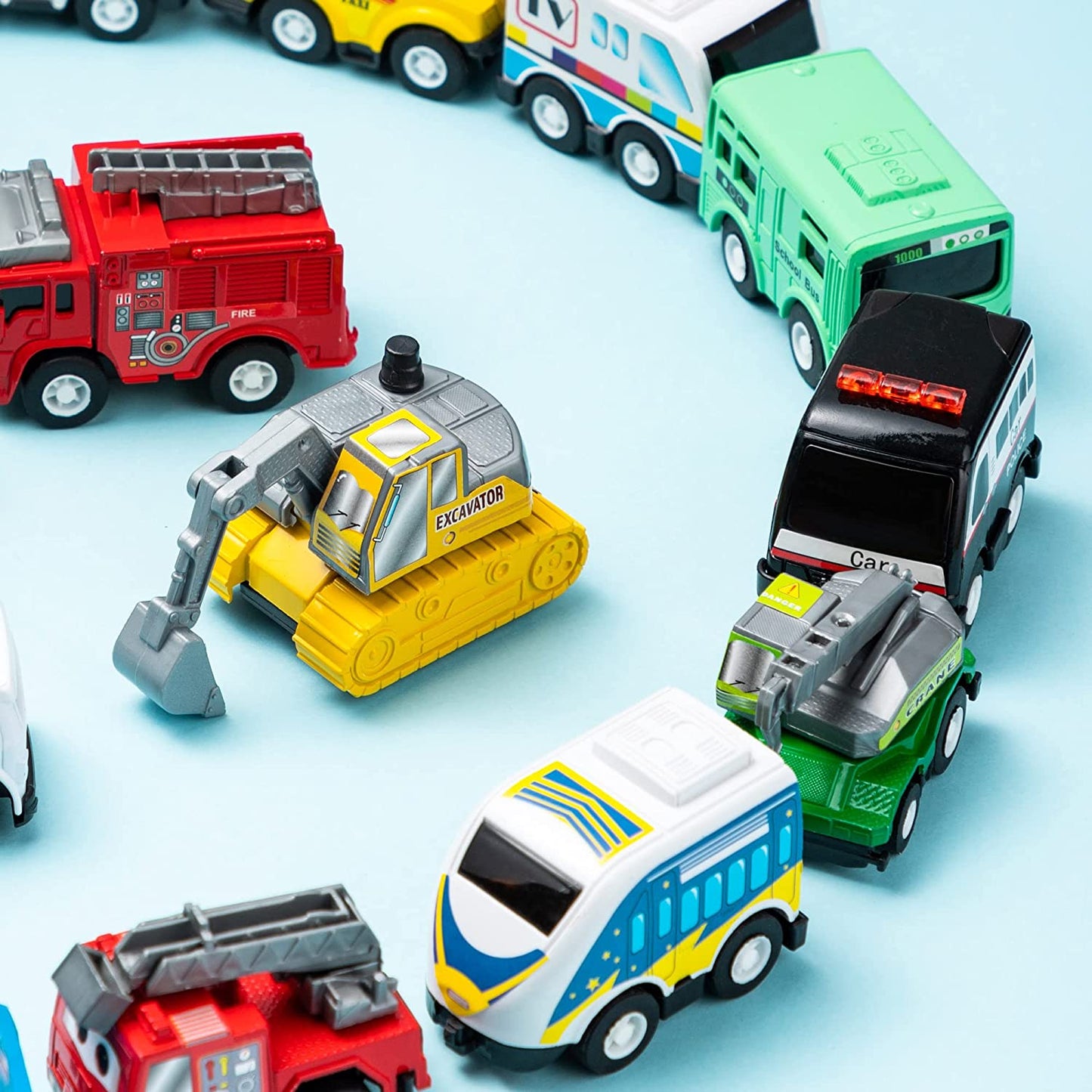 18 Pcs Pull Back City Cars and Trucks Toy Vehicles Set, Friction Powered Cars Toys for Toddlers, Boys, Girls’ Educational Play, Kids Stocking Stuffers, Easter Basket Stuffers