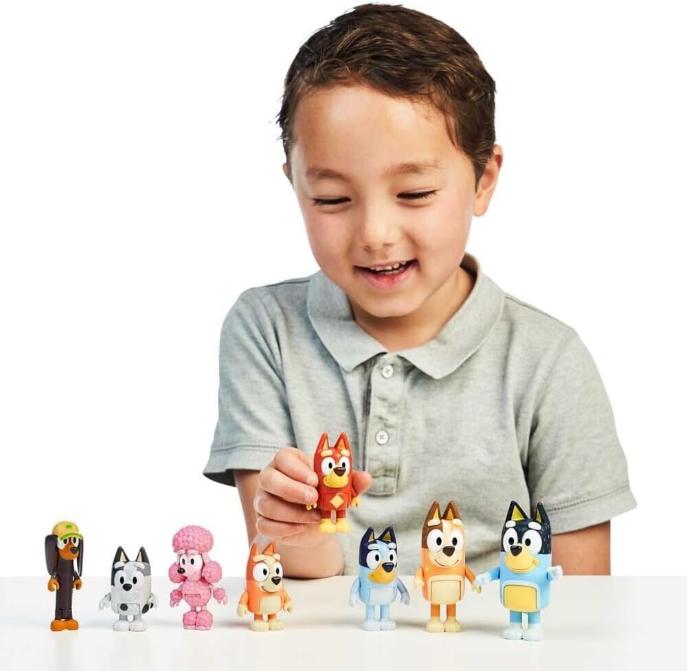 Bluey Family Figure 4-Pack – Includes Bluey, Bingo, Mum (Chilli) & Dad (Bandit) – Poseable Collectible Toy Figures for Kids Ages 3+ – Durable Cake Toppers & Gifts for Toddlers and Fans