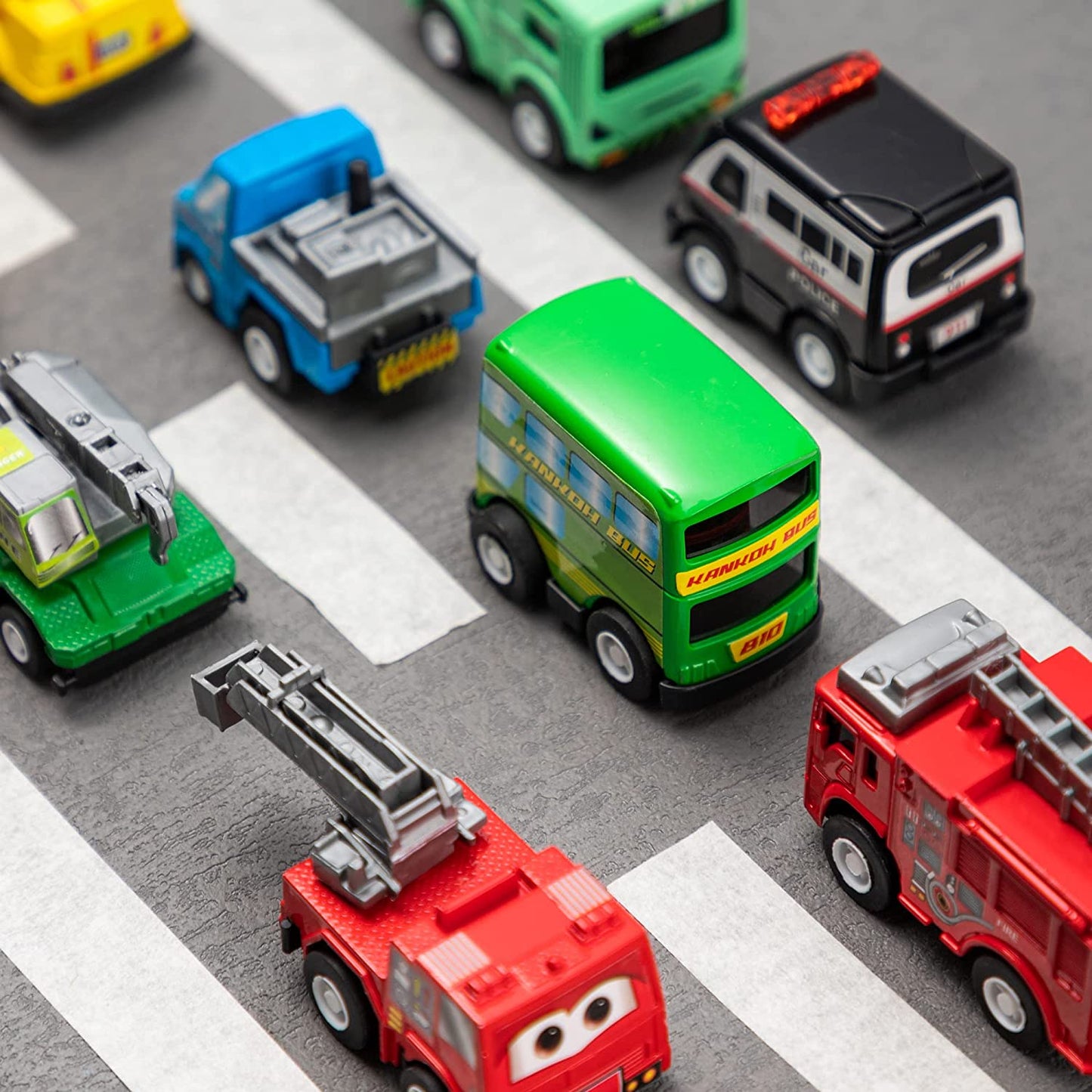 18 Pcs Pull Back City Cars and Trucks Toy Vehicles Set, Friction Powered Cars Toys for Toddlers, Boys, Girls’ Educational Play, Kids Stocking Stuffers, Easter Basket Stuffers