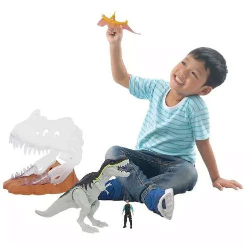 Animal Planet Crystal Fire Skull Playset (Lights & Sound)