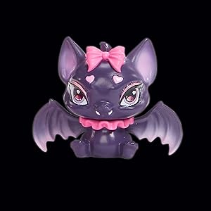 Monster High Doll, Draculaura with Pink & Black Hair in Signature Look with Fashion Accessories & Pet Bat Count Fabulous