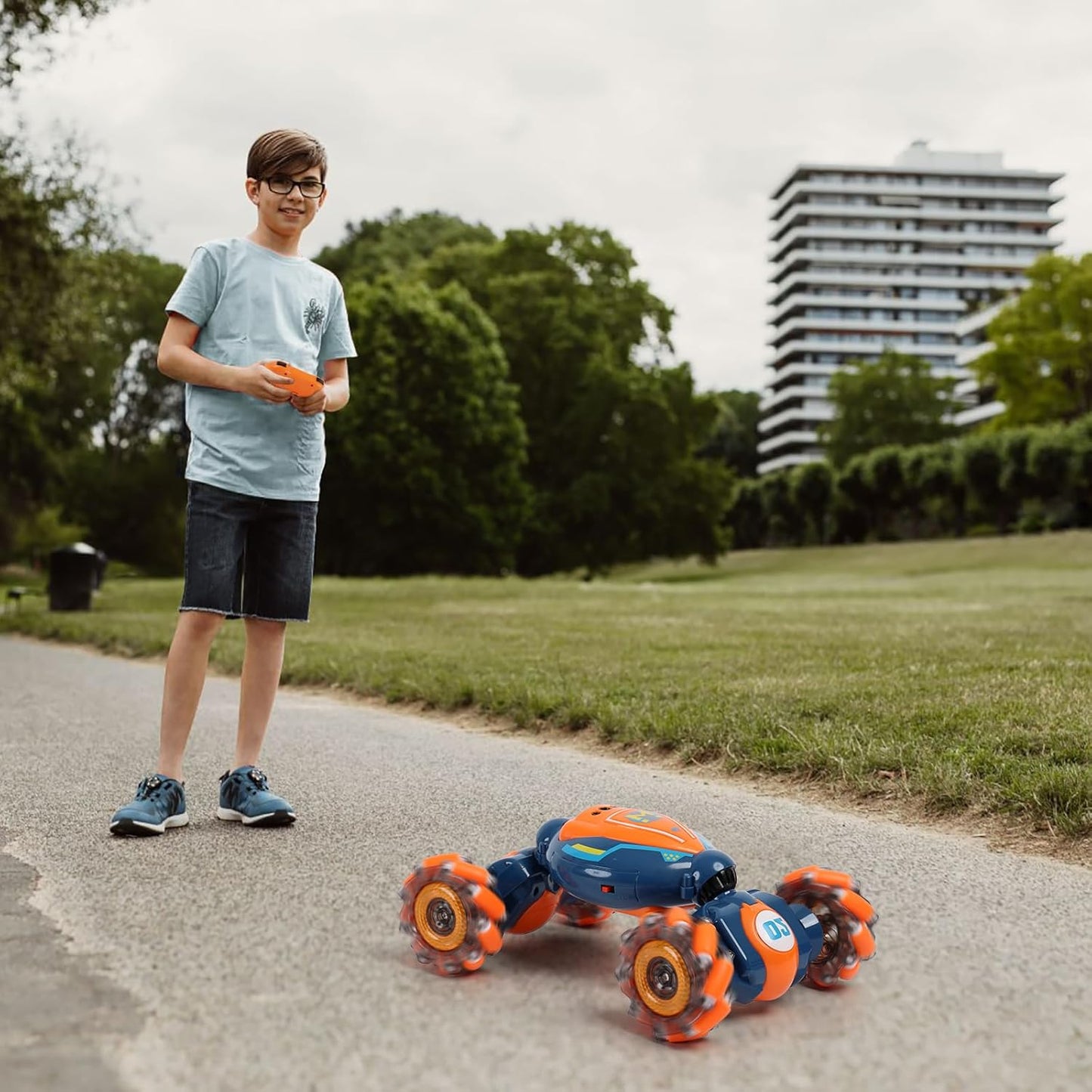 Gesture Sensing RC Stunt Car - Boys Toys Age 6-8-12, 4WD Hand Controlled Remote Control Twist Car with Light & Music, Cool Birthday Presents and Ideas Gifts for Kids Age 7 9 10 11 12 Years Old