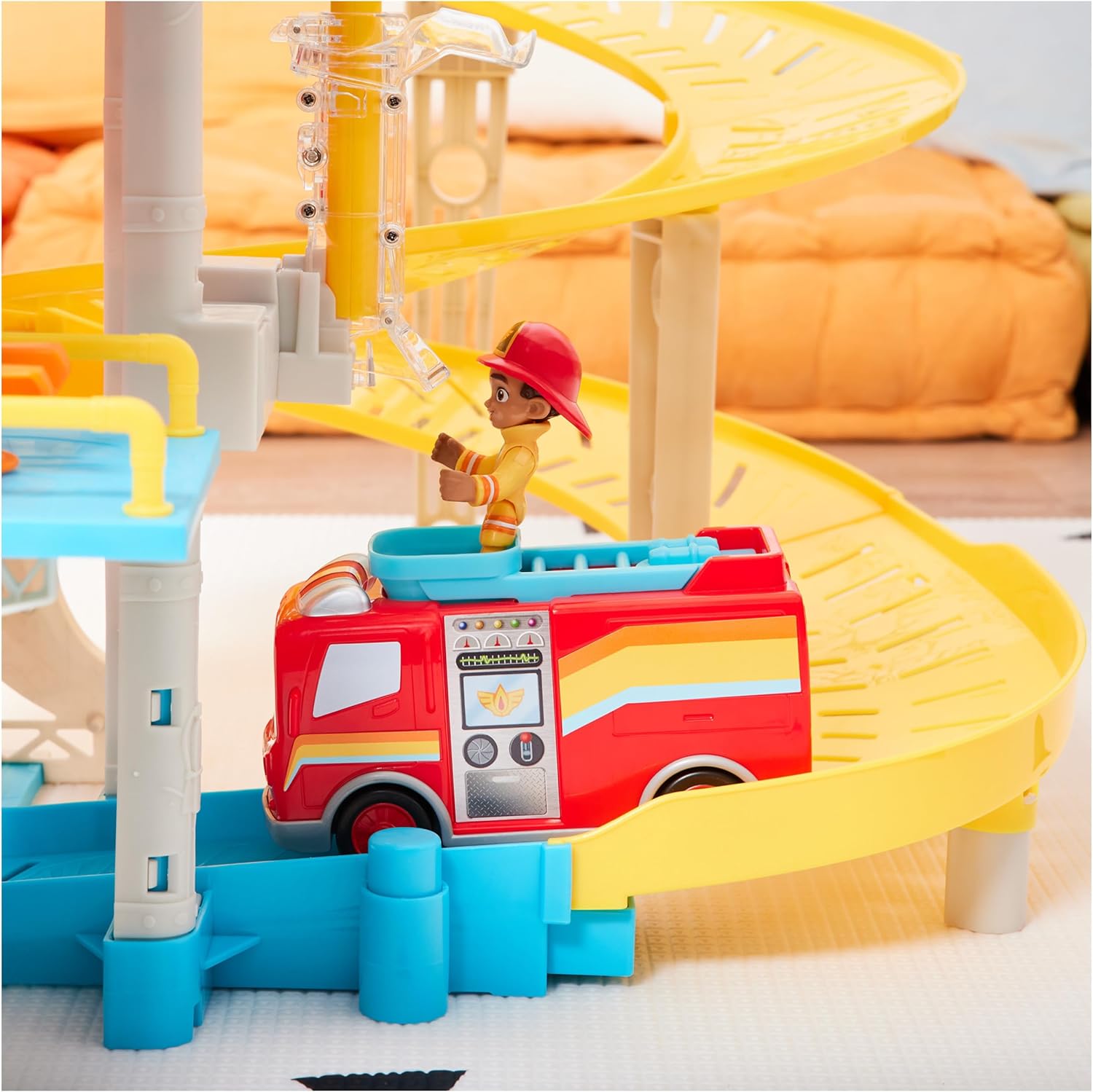 Disney Junior Firebuds HQ Playset with Lights, Sounds, Fire Truck Toy, Action Figure and Vehicle Launcher, Kids Toys for Boys and Girls Ages 3 and Up