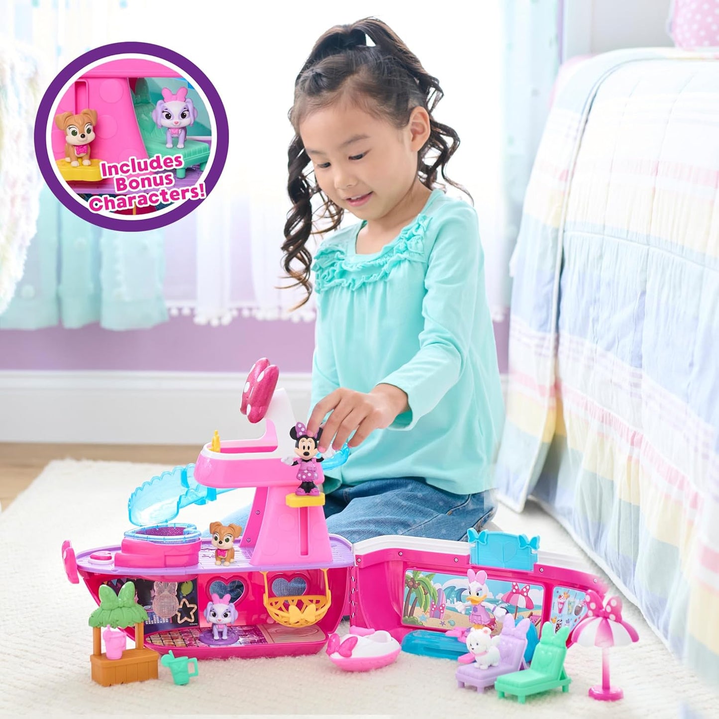 Disney Junior Mouse Bowdazzling Yacht, Lights and Sounds, 16-Piece Playset with Figures, Pink, Boat, Bonus Pieces, Kids Toys for Ages 3 up by