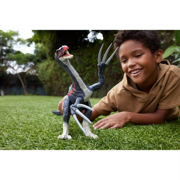 Jurassic World Slash N Roar Therizinosaurus Dinosaur Figure with Sound & Attack Action Toy