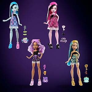 Monster High Buried Secrets Dolls and Accessories, Cozy Creepover Theme with Mystery Doll and 5 Unboxing Surprises (Characters May Vary)
