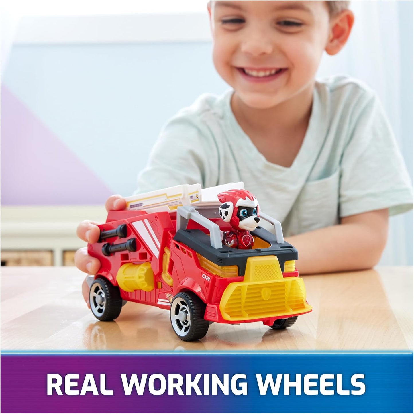 : the Mighty Movie, Firetruck Toy with Marshall Mighty Pups Action Figure, Lights and Sounds, Kids Toys for Boys & Girls 3+