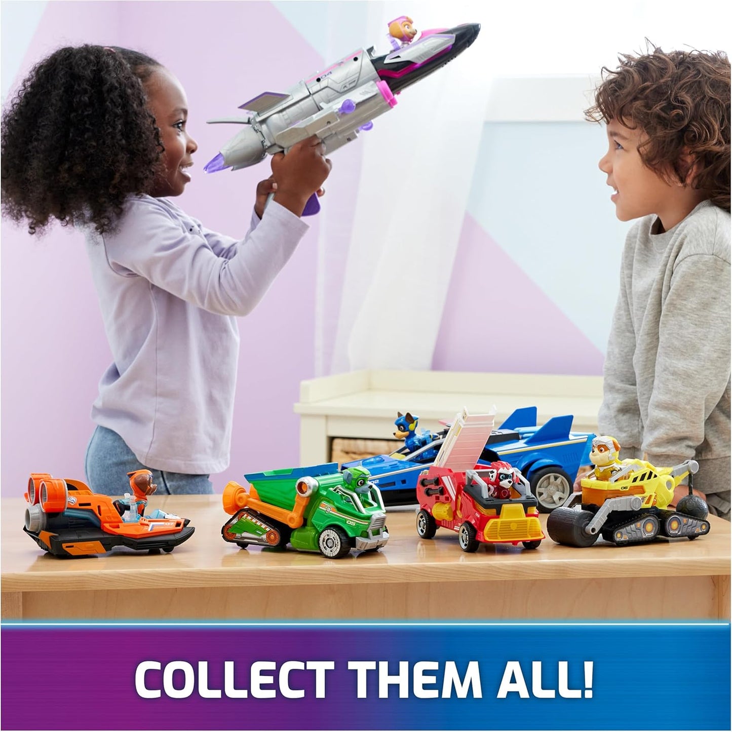 : the Mighty Movie, Firetruck Toy with Marshall Mighty Pups Action Figure, Lights and Sounds, Kids Toys for Boys & Girls 3+