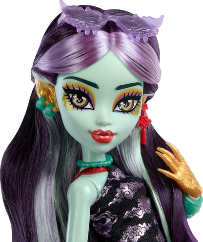 Monster High Jinafire Long Doll, Dragon with Pet Dog Cloudy “Yun Yun” and 7 Accessories like Sketch Pad, Yogurt Drink, Backpack and More