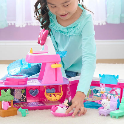 Disney Junior  Mouse Bowdazzling Yacht, Lights and Sounds, 16-Piece Playset with Figures, Pink, Boat, Bonus Pieces, Kids Toys for Ages 3 up by