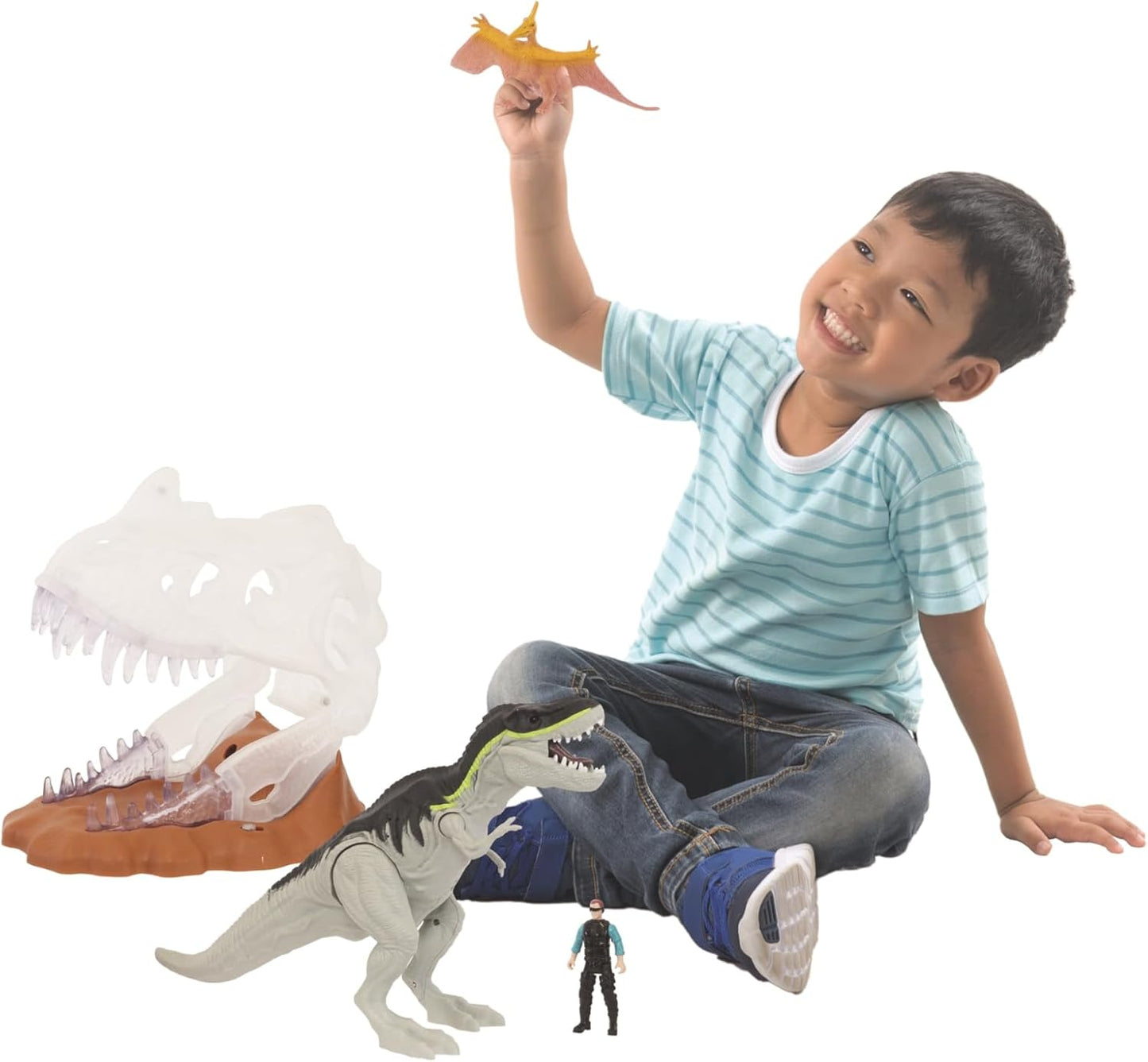 Animal Planet Crystal Fire Skull Dino Playset Light-Up Water Vapor Roaring Sound