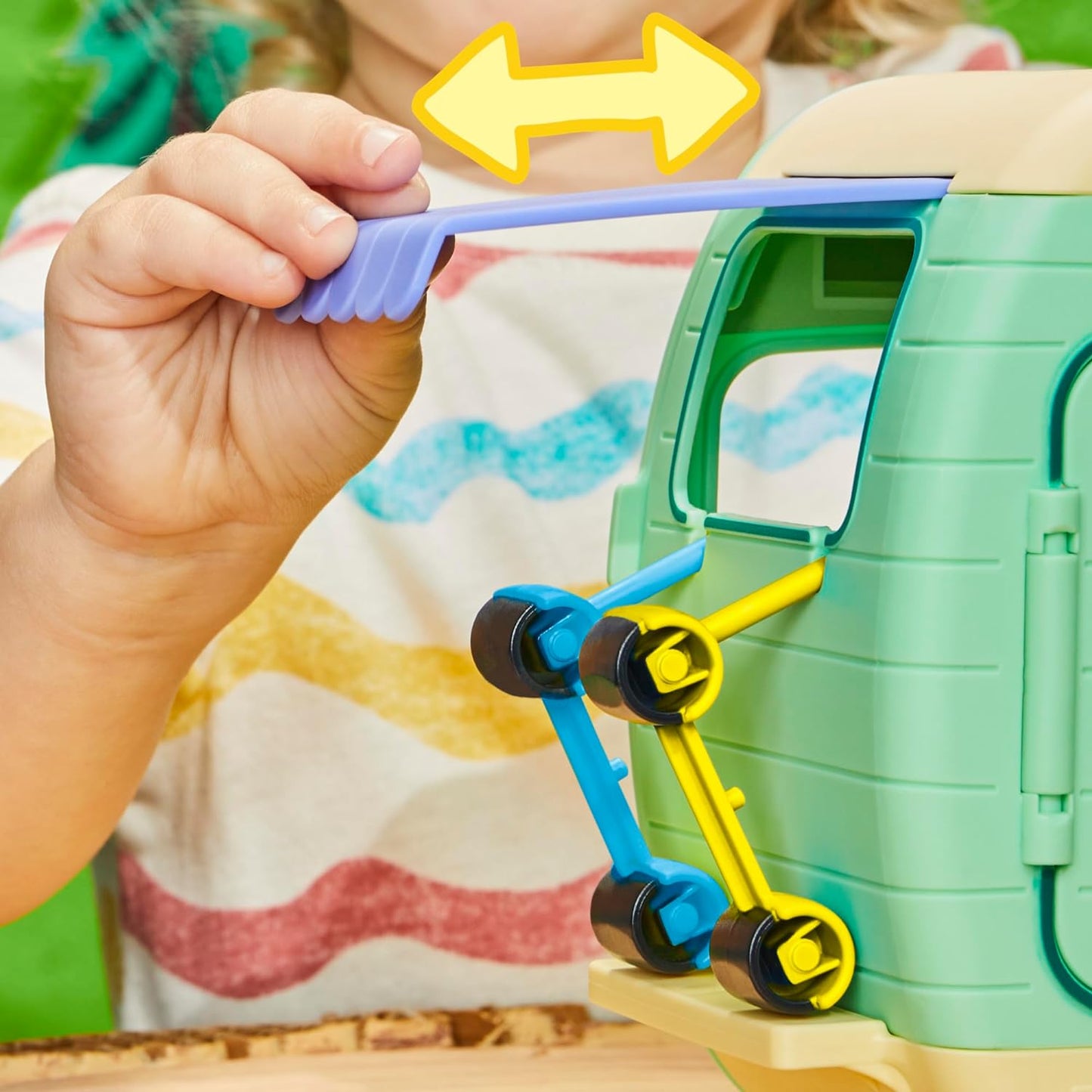 Caravan Playset for Girls and Boys, 3 Figures, 6 Accessories, Preschool Toys, Kids Gifts, Ages 3+