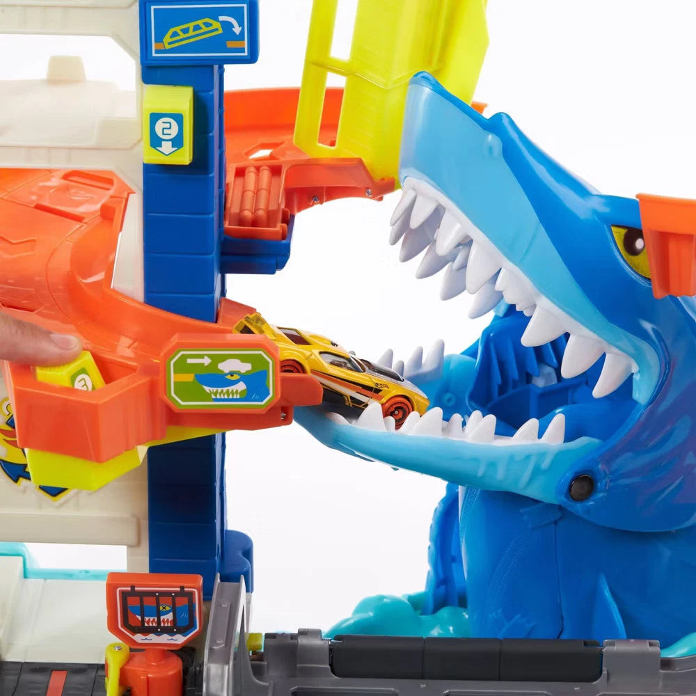 Hot Wheels Attacking Shark Escape Trackset – Action-Packed Racing Adventure