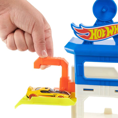 Hot Wheels Attacking Shark Escape Trackset – Action-Packed Racing Adventure