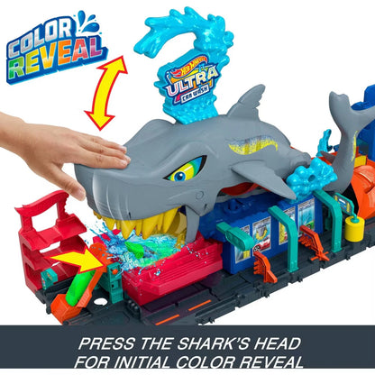 Hot Wheels Attacking Shark Escape Trackset – Thrilling Stunt & Racing Playset